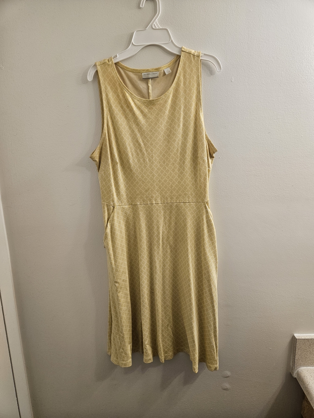 New York & Company Sleeveless Midi Dress in Pale Yellow
